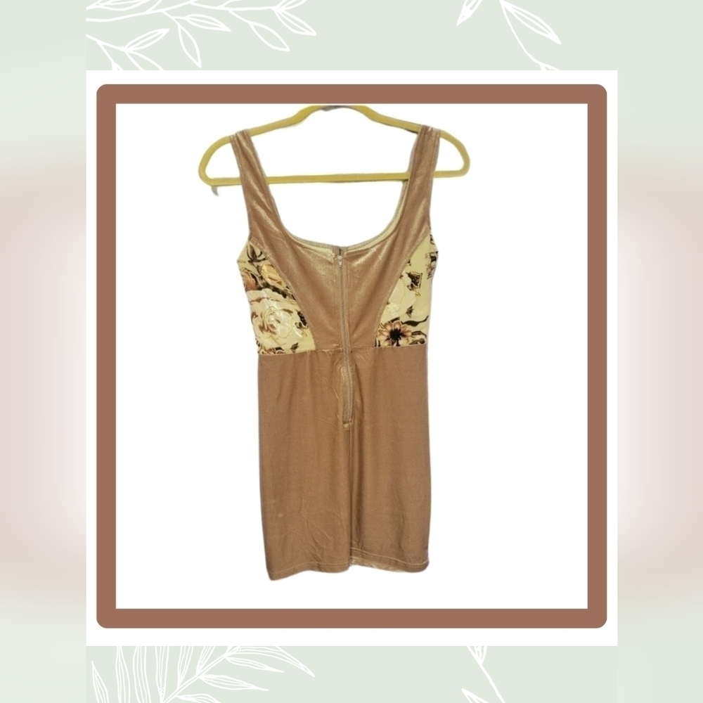 NWT Windsor Women's Floral Velvet Dress - Hook & Eye Closure, Scoop Neck, Size S - Picture 4 of 14